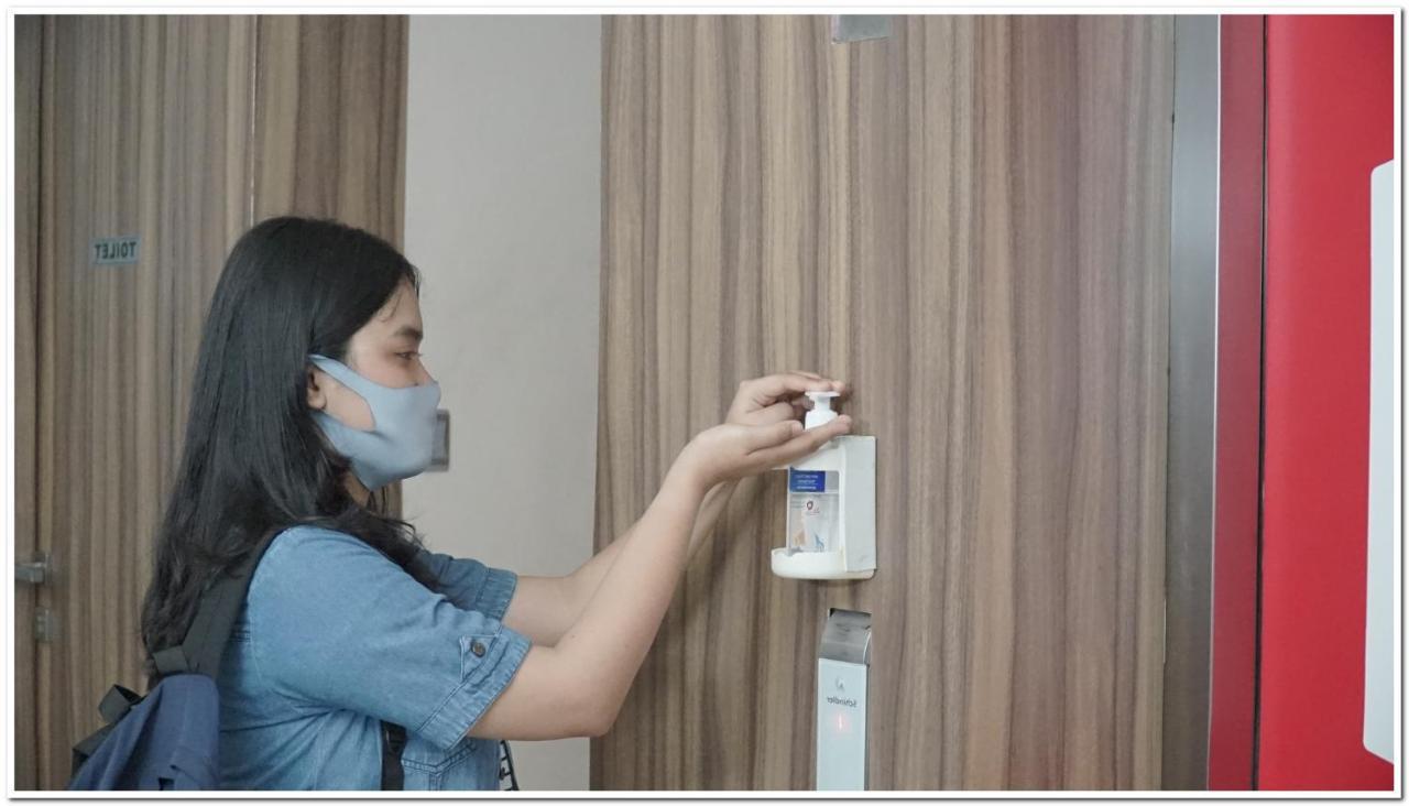 Reddoorz Plus @ Hotel Star 88 Tugu Экстерьер фото