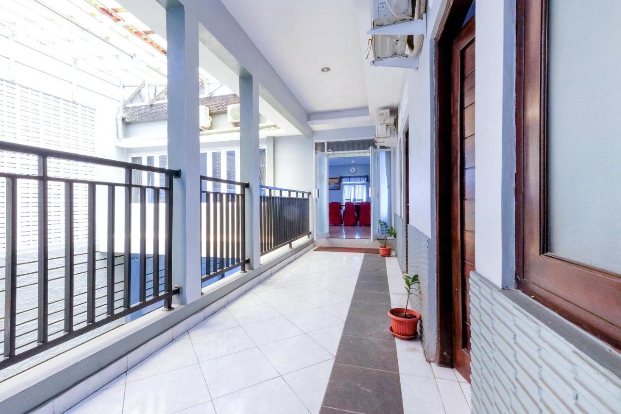 Reddoorz Plus @ Hotel Star 88 Tugu Экстерьер фото