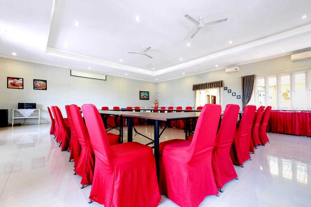 Reddoorz Plus @ Hotel Star 88 Tugu Экстерьер фото